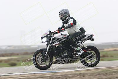 media/Nov-30-2025-TrackDaz (Sun) [[d8b22663df]]/B Group/Session 5 (Wheelie Bump)/